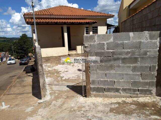 #672 - Casa para Venda em Nova Resende - MG - 2