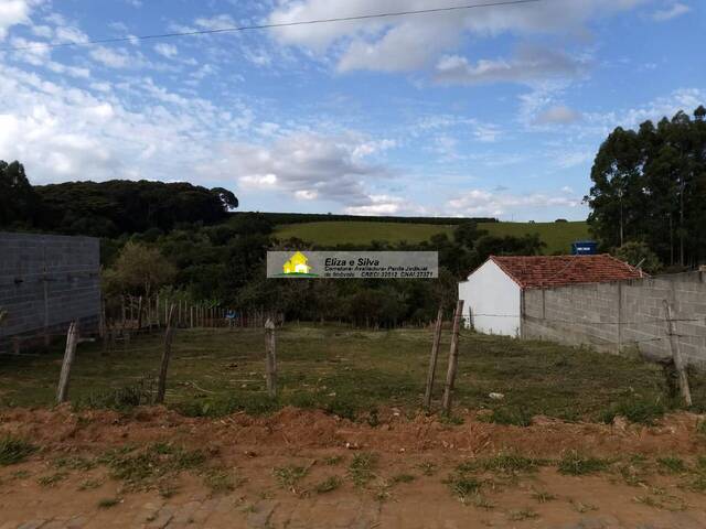 Venda em Condomínio Bela Vista - Nova Resende