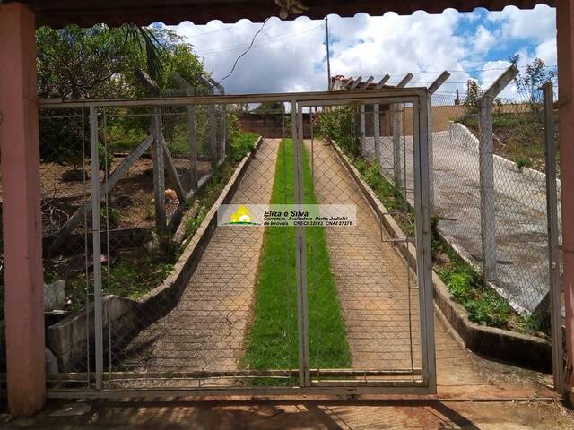 Venda em Condomínio Bela Vista - Nova Resende