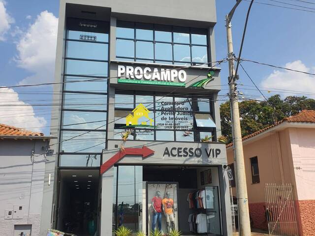 #1077 - Prédio comercial para Venda em Nova Resende - MG